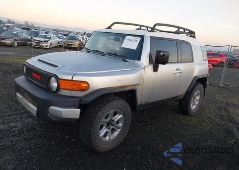 2007 Toyota Fj Cruiser z USA, uszkodzony, nr VIN JTEBU11F470051674